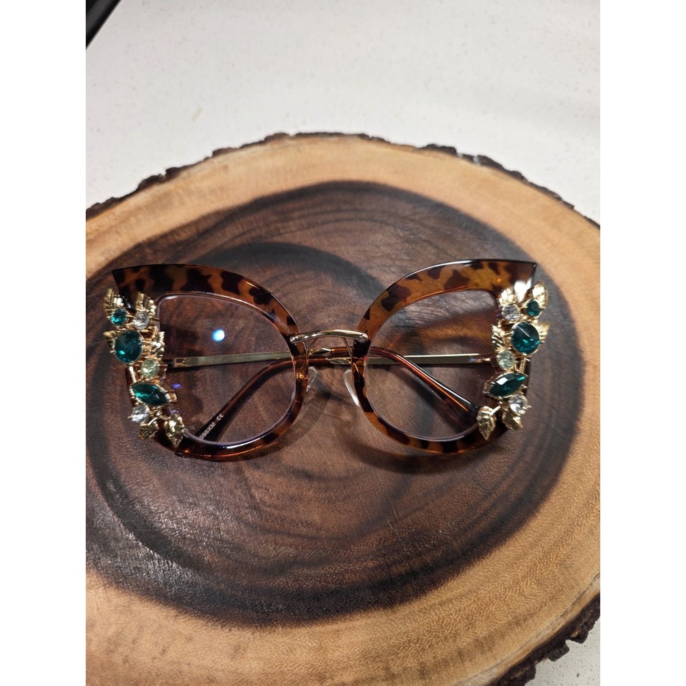 Vintage Style Oversized Jeweled Rhinestone Butterfly Shaped Sunglasses NWOT - Picture 9 of 12